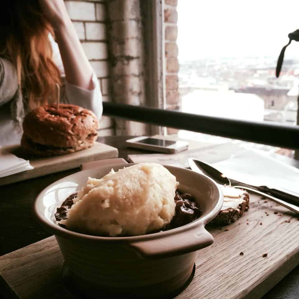 stew butter potatoes food burger